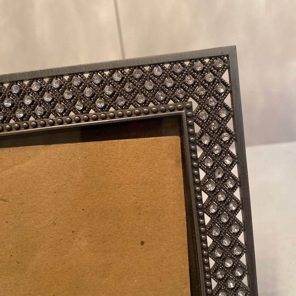 Michael’s - Gunmetal Picture Frame with Latticework & Crystal Details - Picture 2 of 9